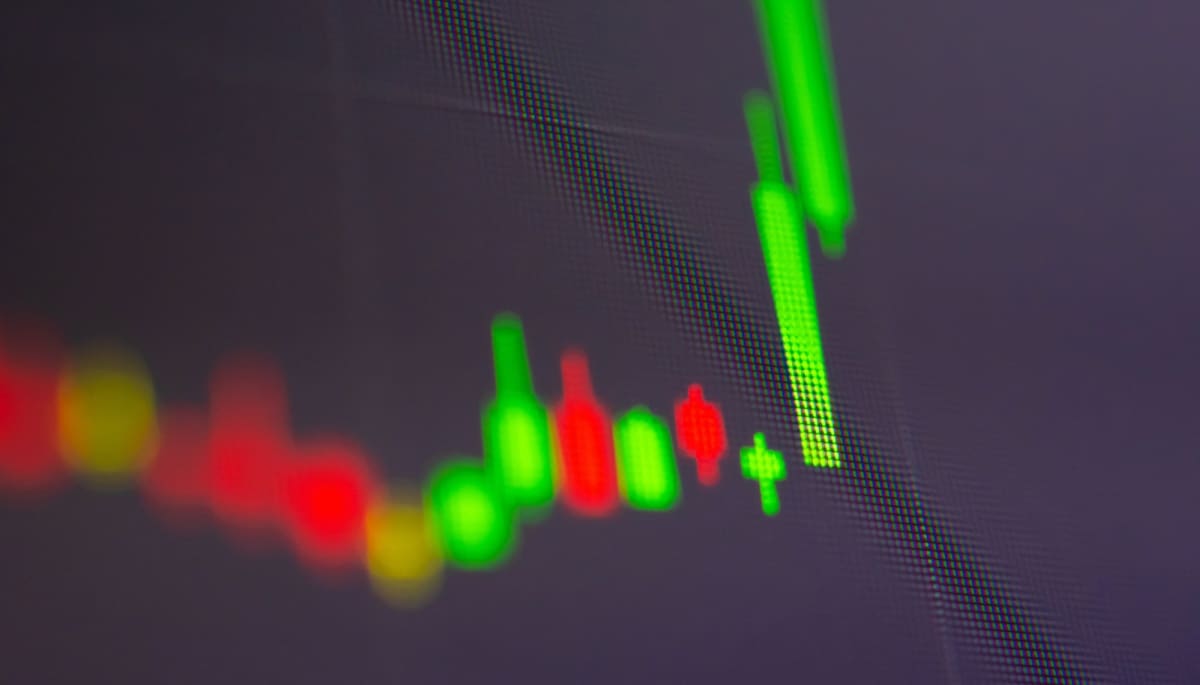 PEPE-koers-stijgt PEPE führt Kryptomarkt an, Analysten positiv