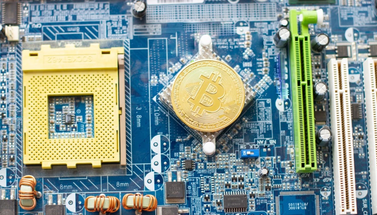 Einkommen aus Bitcoin-Mining fällt auf niedrigsten Stand seit langem