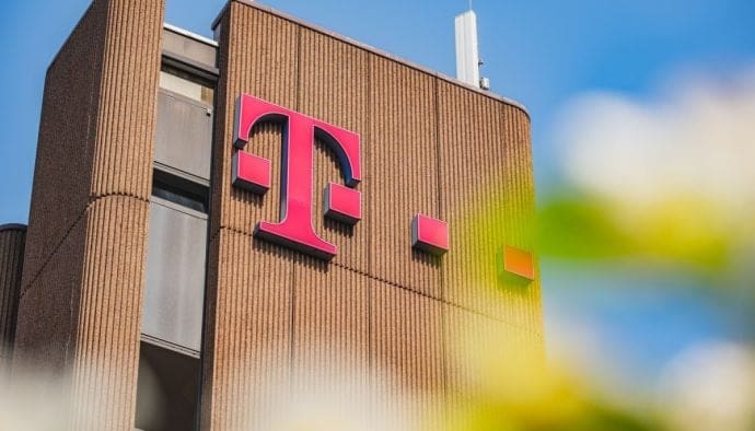Deutsche Telekom und LayerZero: Neue Standards für Krypto-Institute