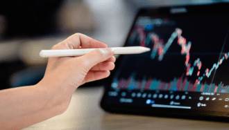 Dollar fällt auf niedrigsten Stand seit 3 Jahren – doch Bitcoin gewinnt an Stärke