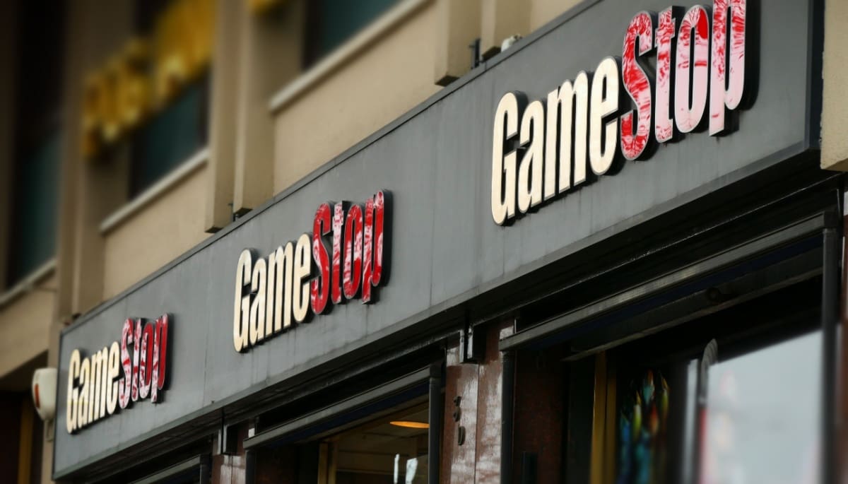 GameStops CEO kauft Aktien im Wert von Millionen nach Bitcoin-Ankündigung