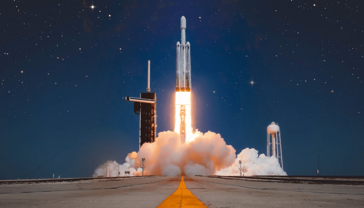 Bitcoin millionaire buys complete SpaceX flight for space adventures