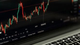 Bitcoin-Kurs pausiert – Cardano, Dogecoin & Sui brechen aus