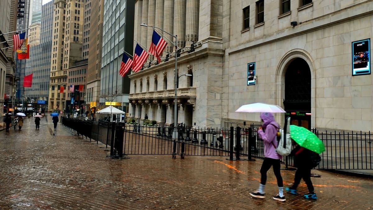 Gründe für Bitcoins Neue Krypto-ETFs stehen bereit, doch Washington blockiertStabilität im Handelskrieg