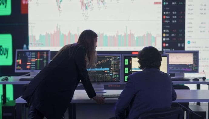 Analyst empfiehlt: „Kauf diese 7 Aktien und halt sie für immer