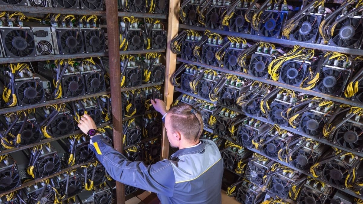 Bitcoin-Miner verkauft Millionenbestände für Umstieg auf KI