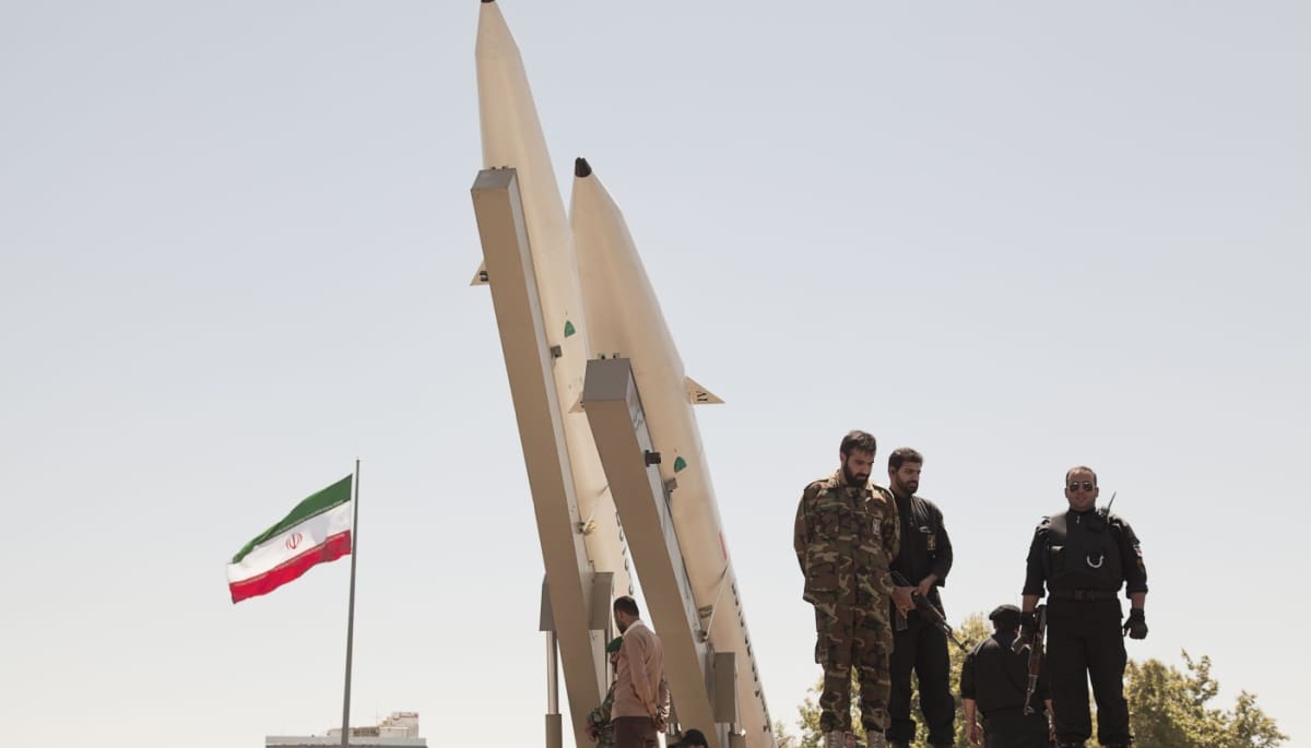 Altcoins und KI-Kryptowährungen stürzen nach Angriff auf Iran ab