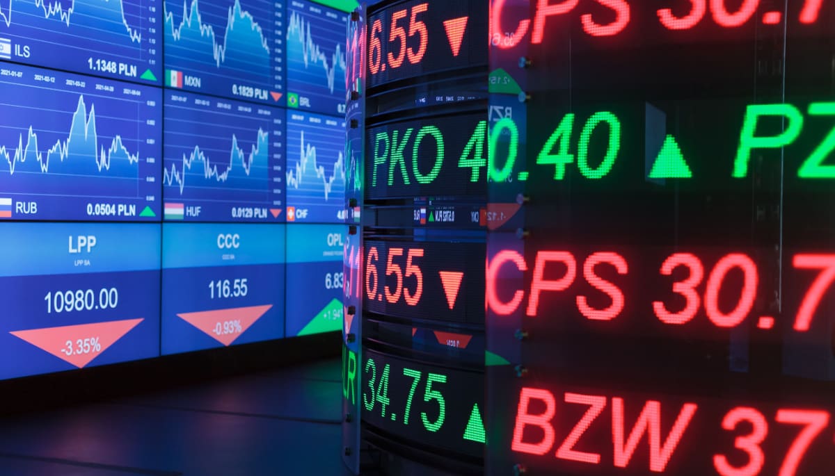 Krypto-Radar: Markt hält Atem an für heute Abend, XRP schlägt Bitcoin