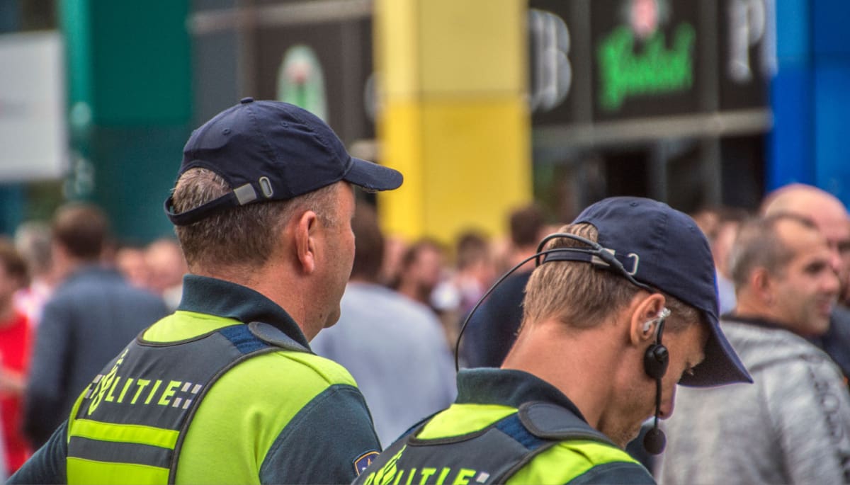Ein Betrüger stiehlt 2,4 Millionen € in Bitcoin mit nur einem Anruf