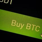 Medizinisches Unternehmen investiert 4,3 Mrd. € in Bitcoin – Aktie fällt dennoch