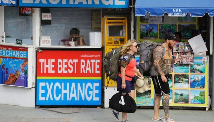 Krypto-Wallet für Touristen in einem Urlaubsparadies: Vor- und Nachteile