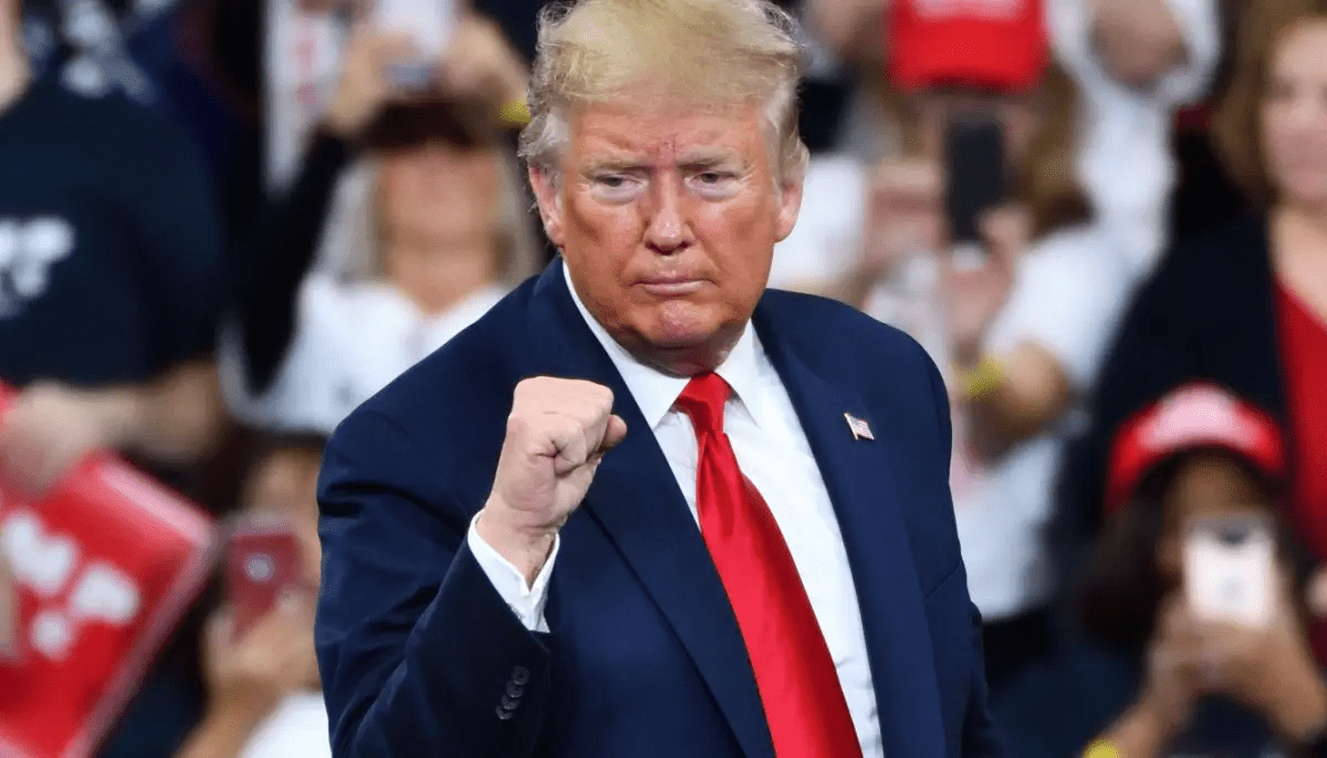 Trump gibt Rentenfonds Zugang zu Bitcoin, Kurs steigt stark