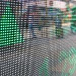 groene cijfers op bord