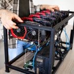 Bitcoin-Mining im Deckenversteck – zwei Täter festgenommen