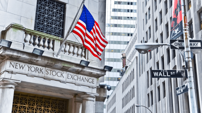 XRP und Dogecoin schreiben Geschichte und ziehen heute an die Wall Street