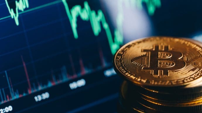Bitcoin zieht Kapital an, XRP als neue Finanzbasis
