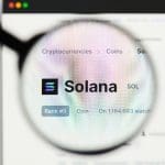 Een afbeelding van de cryptomunt Solana met daarbij de ticker SOL Ein Bild der Kryptowährung Solana mit dem Ticker SOL