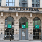 Bankriese BNP Paribas bringt Krypto für alle