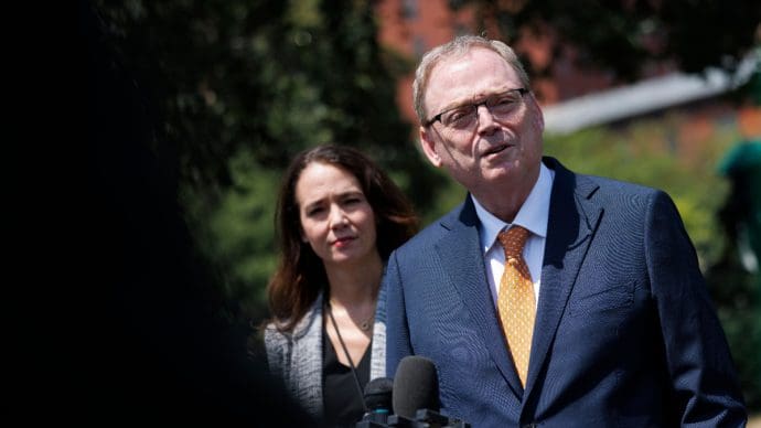 Politischer Einfluss auf Zinsen sorgt für Unruhe