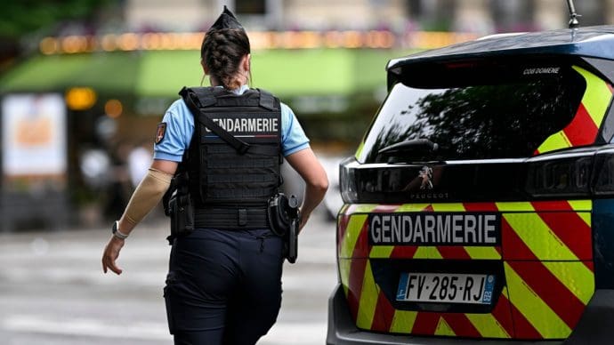 Krypto auf USB-Stick führt zu bewaffnetem Überfall auf Frau