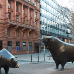 Deutsche Börse startet 24/7-Krypto-Handel mit Tesla & Nvidia