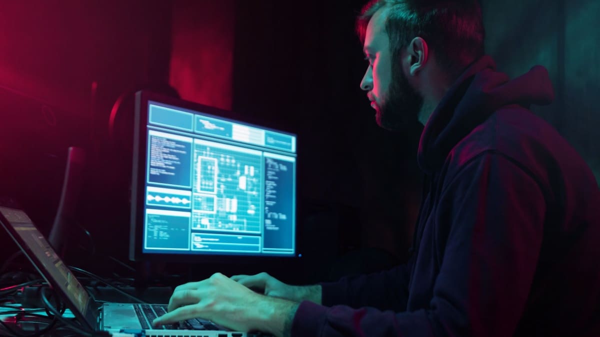 Krypto-Firma stoppt nach 100M-Dollar-Hack