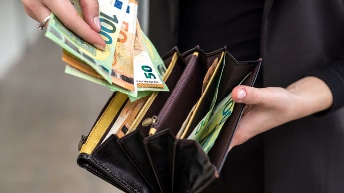 Revirement notable de la banque centrale : « l’argent liquide reste essentiel »