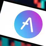 Aave stürzt um 13 % ab: Führungsstreit eskaliert