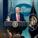 Trump verschiebt Iran-Eskalation um 5 Tage, Bitcoin-Kurs steigt