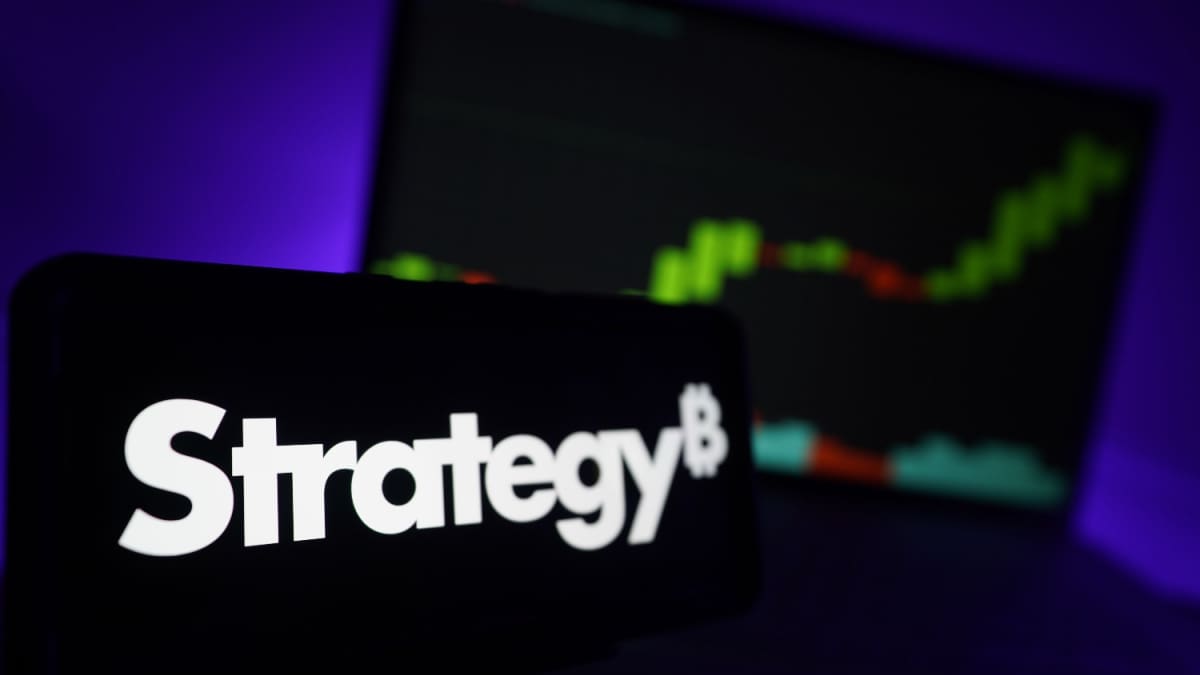 Bitcoin-Gigant Strategy pausiert Käufe: Deutlicher Verlust erwartet