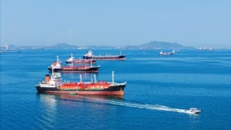 Globale Rezession droht, wenn der Ölpreis durch Krieg über 100 Dollar bleibt