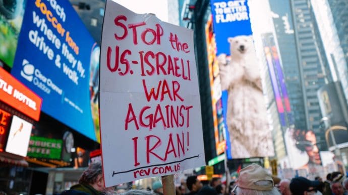 Bitcoin-Kurs stürzt um 3 % ab - Markt erschrickt über gescheiterte Friedensgespräche