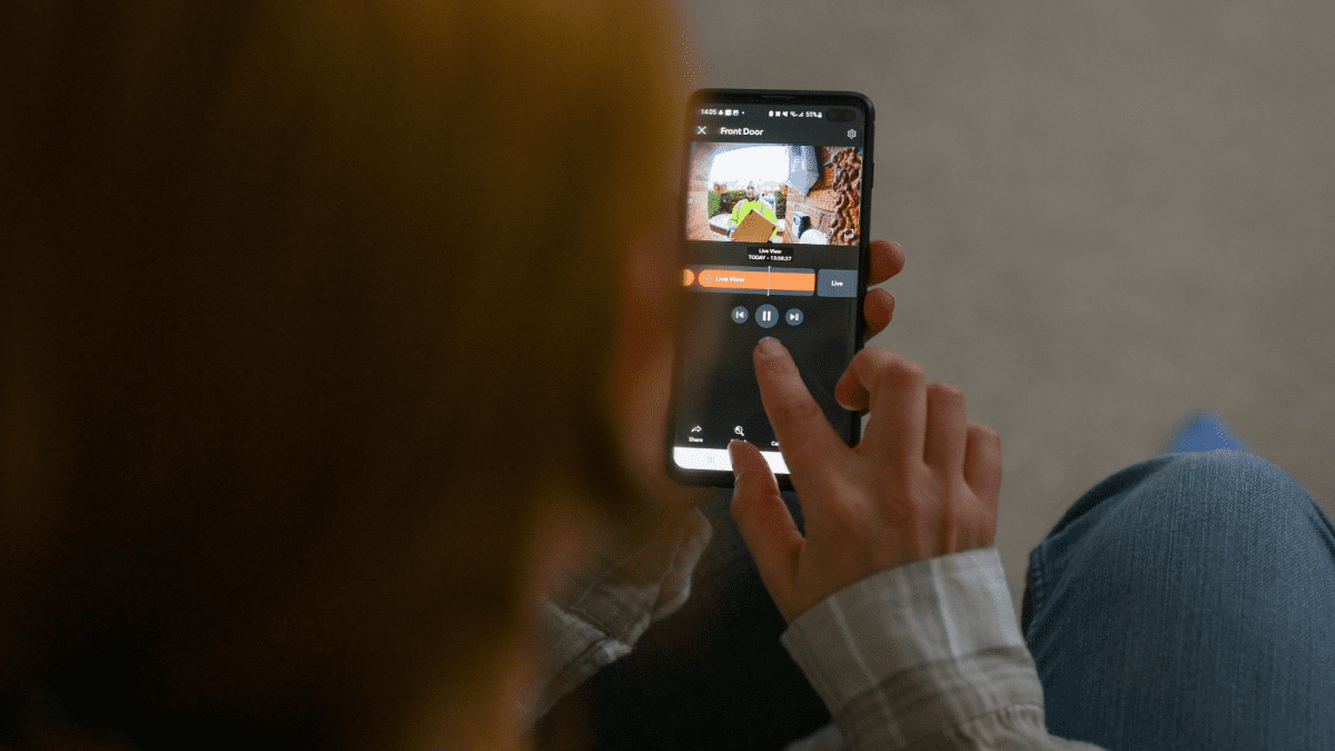 Man verliest &euro;146 miljoen aan Bitcoin, vrouw kijkt wachtwoord af via camera