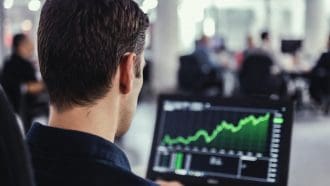 Deutsche massenhaft im Bann von zwei Kryptos, die sogar XRP schlagen